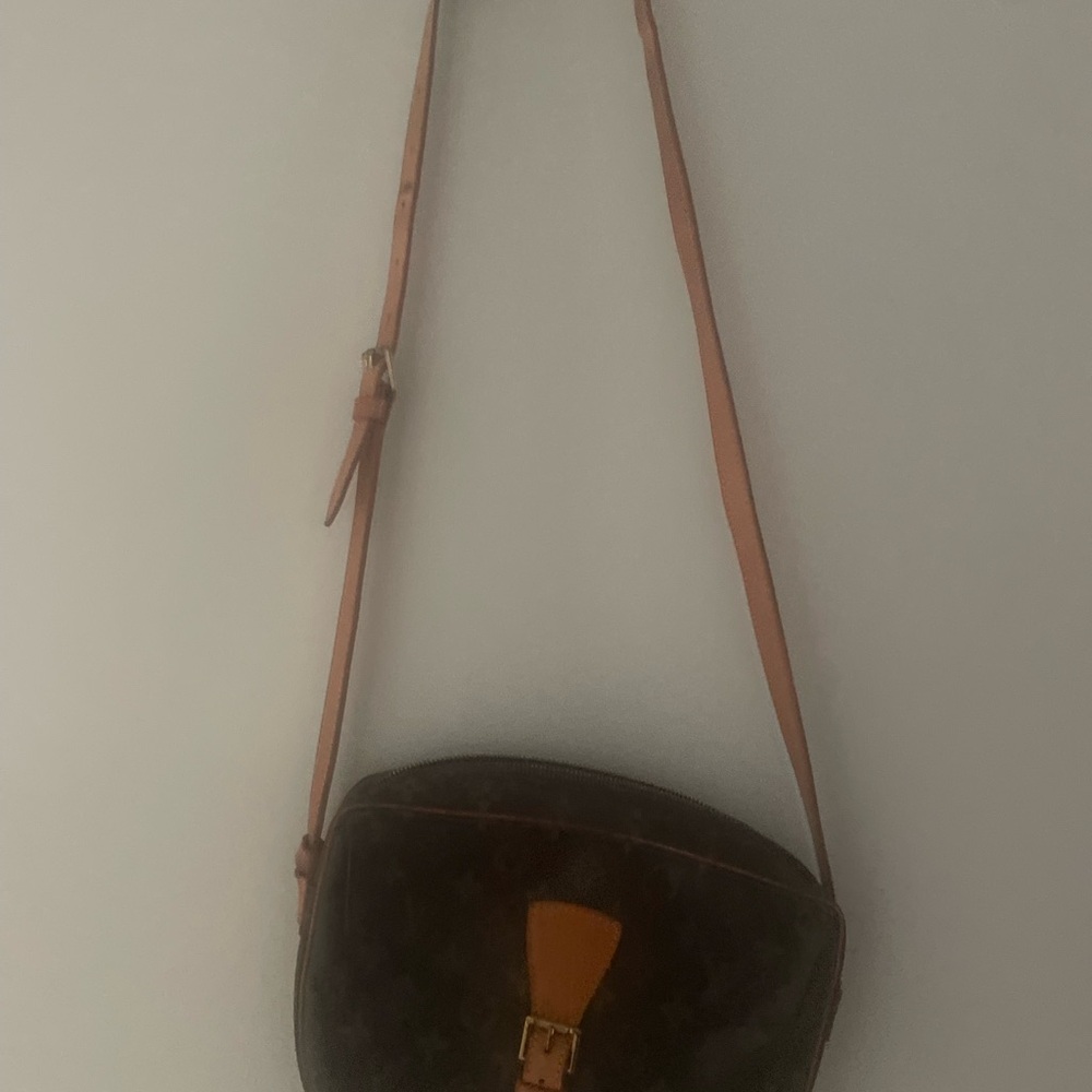 Authentic Louis Vuitton Brown and Tan Monogram Shoulder Bag - Picture 12 of 16